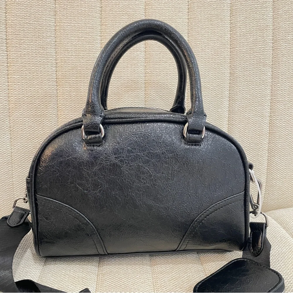 NEW Steve Madden‎ BSALON Black Crinkled Satchel Crossbody Bag with Pouch